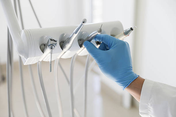 Professional Emergency Dentist technician working in Olga, FL